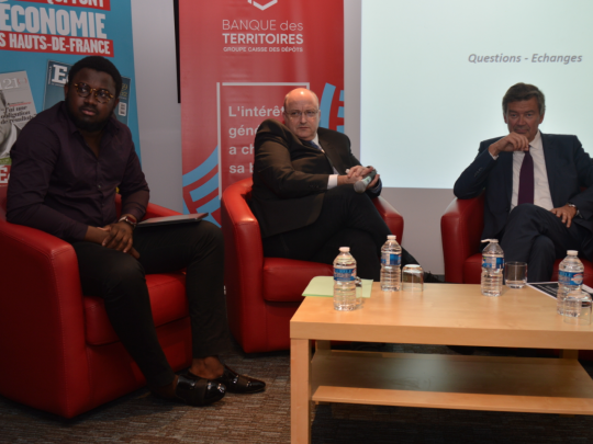 Abdoulaye Traoré, dirigeant d'Urban Labs Technologies, Damien Castelain, président de la MEL, et Philippe Hourdain, président de la CCI Hauts-de-France.